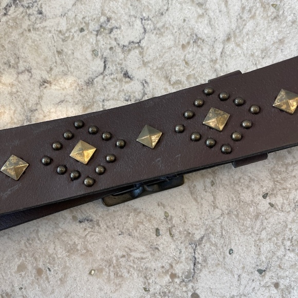 Gap Brown Belt with studs - Picture 6 of 10